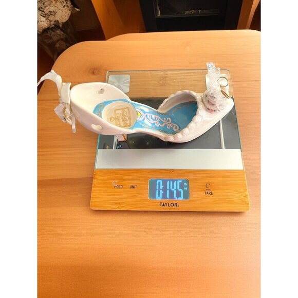 Here Comes the Bride Diane’s Happy Toes Votive Candle Porcelain Wedding 5" x 8" - Picture 10 of 16